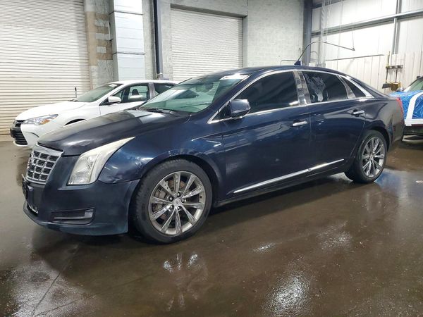 2013 CADILLAC XTS Base