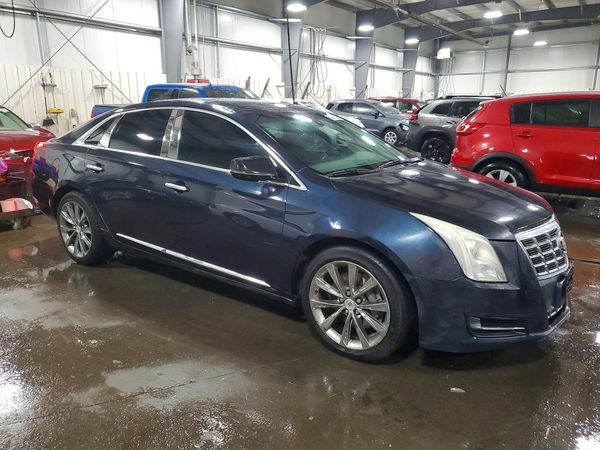 2013 CADILLAC XTS Base