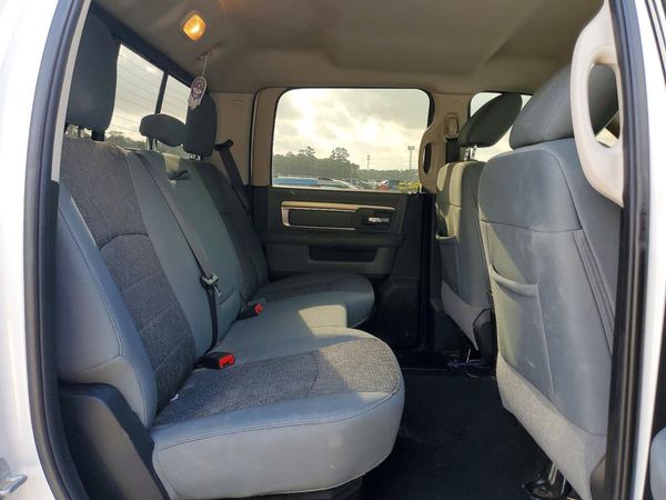 2018 RAM 2500 SLT CREW CAB 4X4