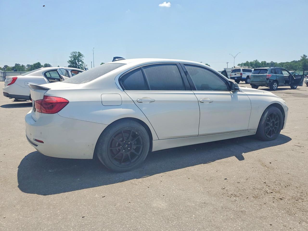 2017 BMW 330 SA