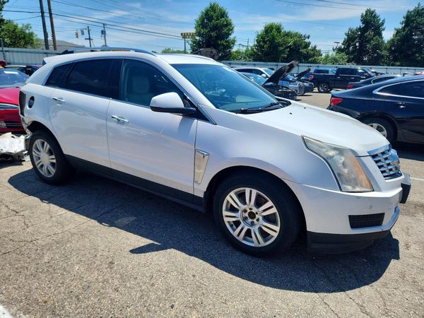 2016 CADILLAC SRX Luxury