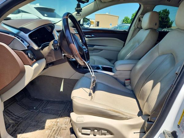 2016 CADILLAC SRX Luxury