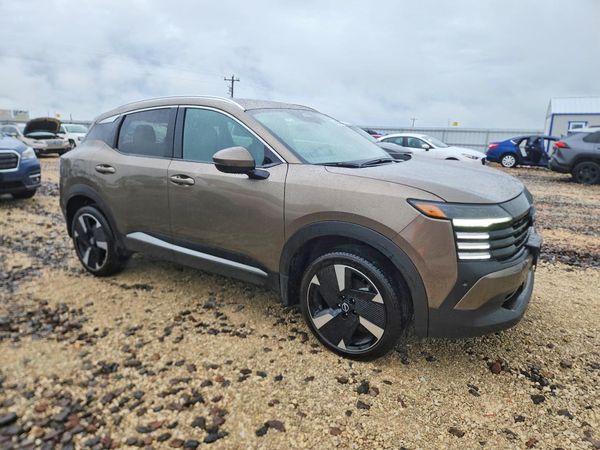 2025 NISSAN KICKS