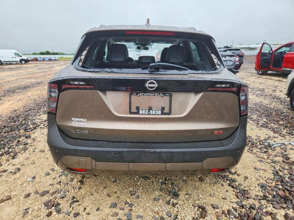 2025 NISSAN KICKS