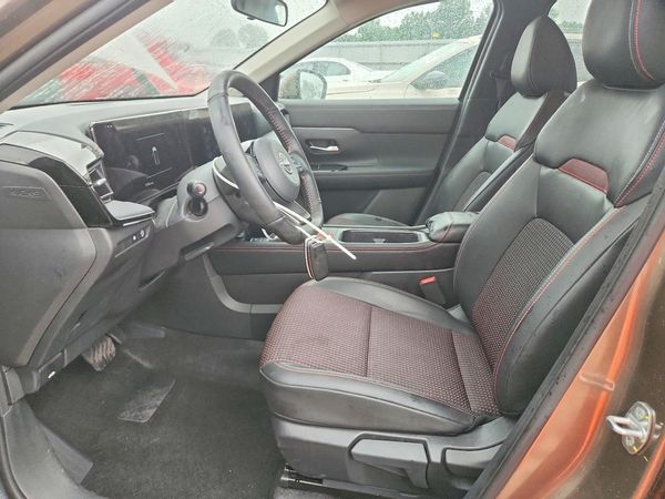 2025 NISSAN KICKS