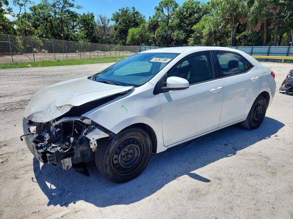 2017 TOYOTA COROLLA — Front 3/4