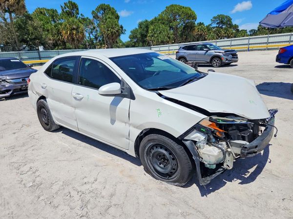 2017 TOYOTA COROLLA — Passenger 3/4