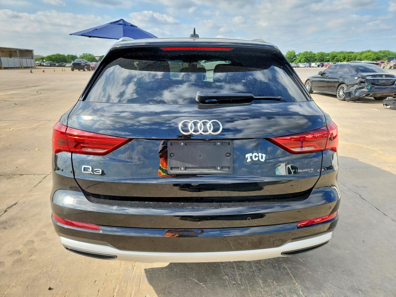 2022 AUDI Q3 quattro Premium