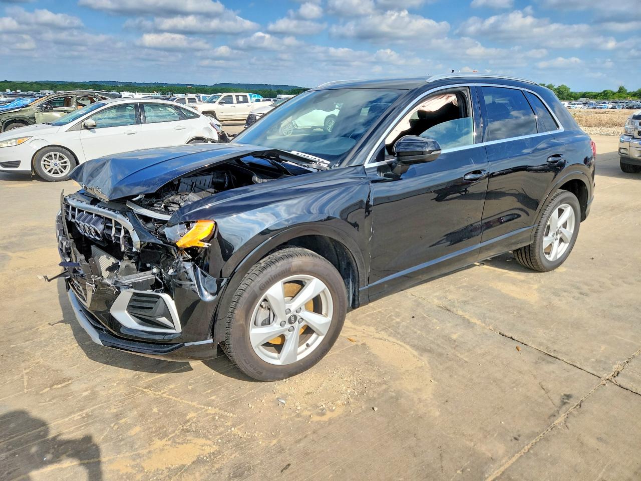 2022 AUDI Q3 quattro Premium