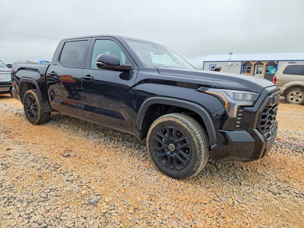 2024 TOYOTA TUNDRA Others