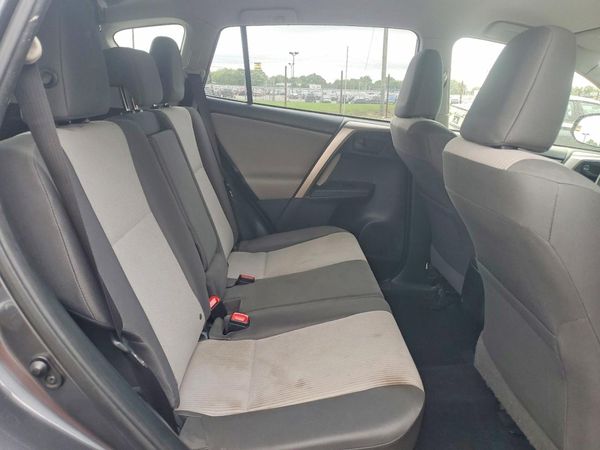 2015 TOYOTA RAV4 LE (X Grade)