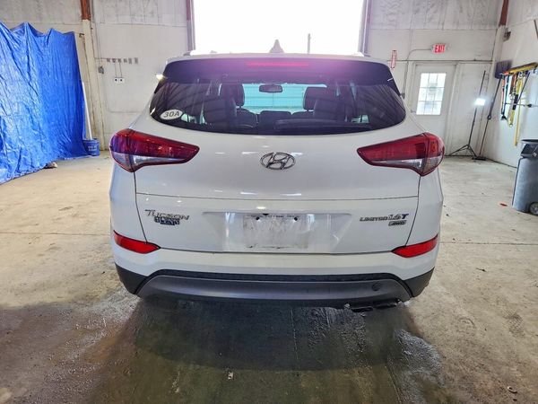 2016 HYUNDAI TUCSON
