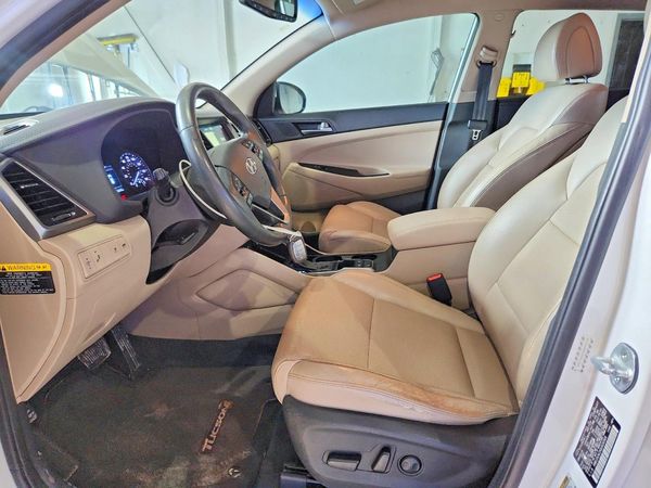 2016 HYUNDAI TUCSON