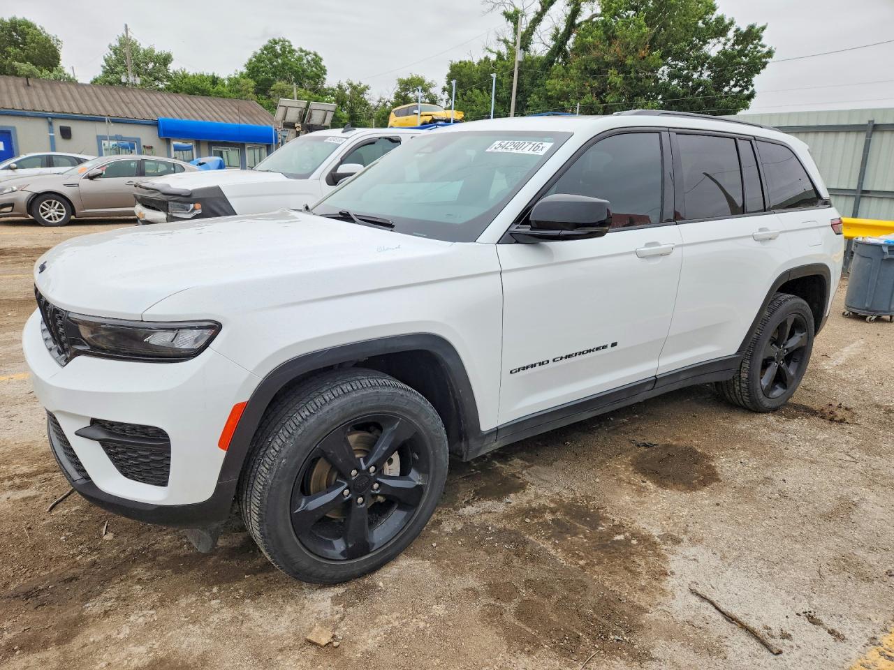 2024 JEEP GRAND CHEROKEE LAREDO 4X4