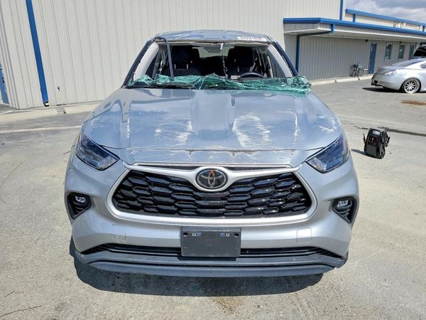 2024 TOYOTA HIGHLANDER