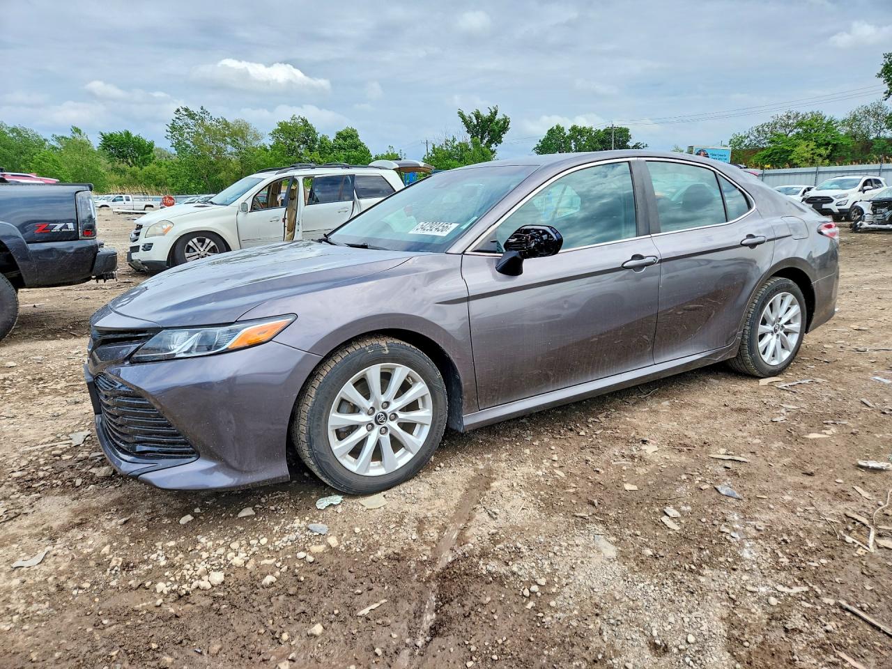 2018 TOYOTA CAMRY