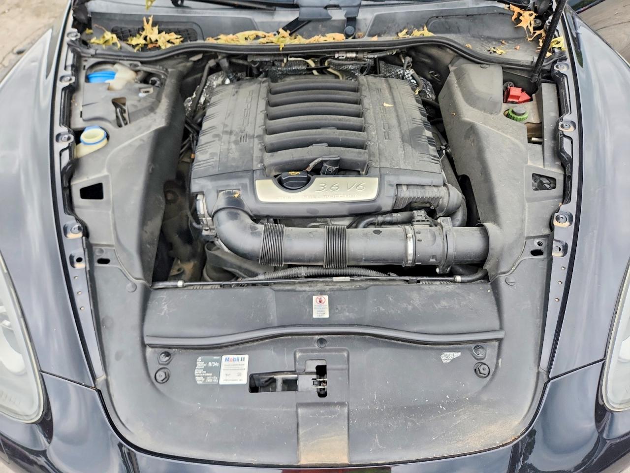 2013 PORSCHE CAYENNE