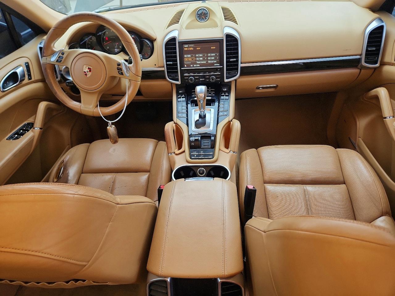 2013 PORSCHE CAYENNE
