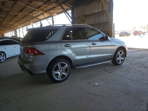 2016 MERCEDES-BENZ GLE GLE300d