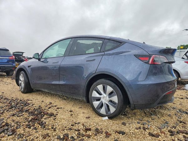 2023 TESLA Y