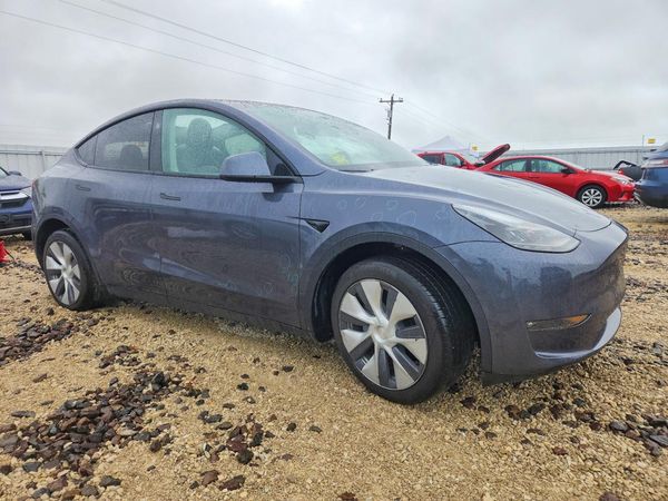 2023 TESLA Y