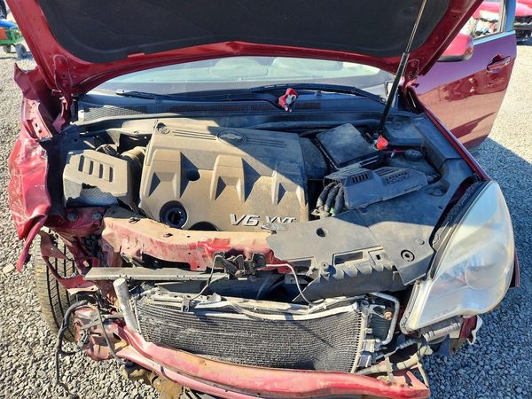2012 CHEVROLET EQUINOX 2LT — Engine bay