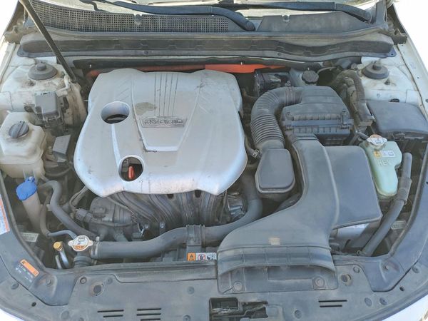 2015 KIA OPTIMA GL - Middle-low