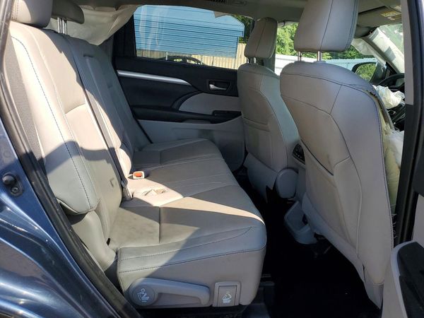 2019 TOYOTA HIGHLANDER SE/XLE