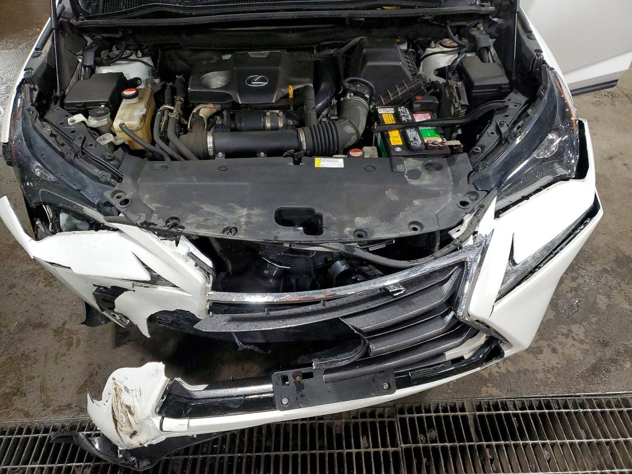 2015 LEXUS NX 200t Luxury