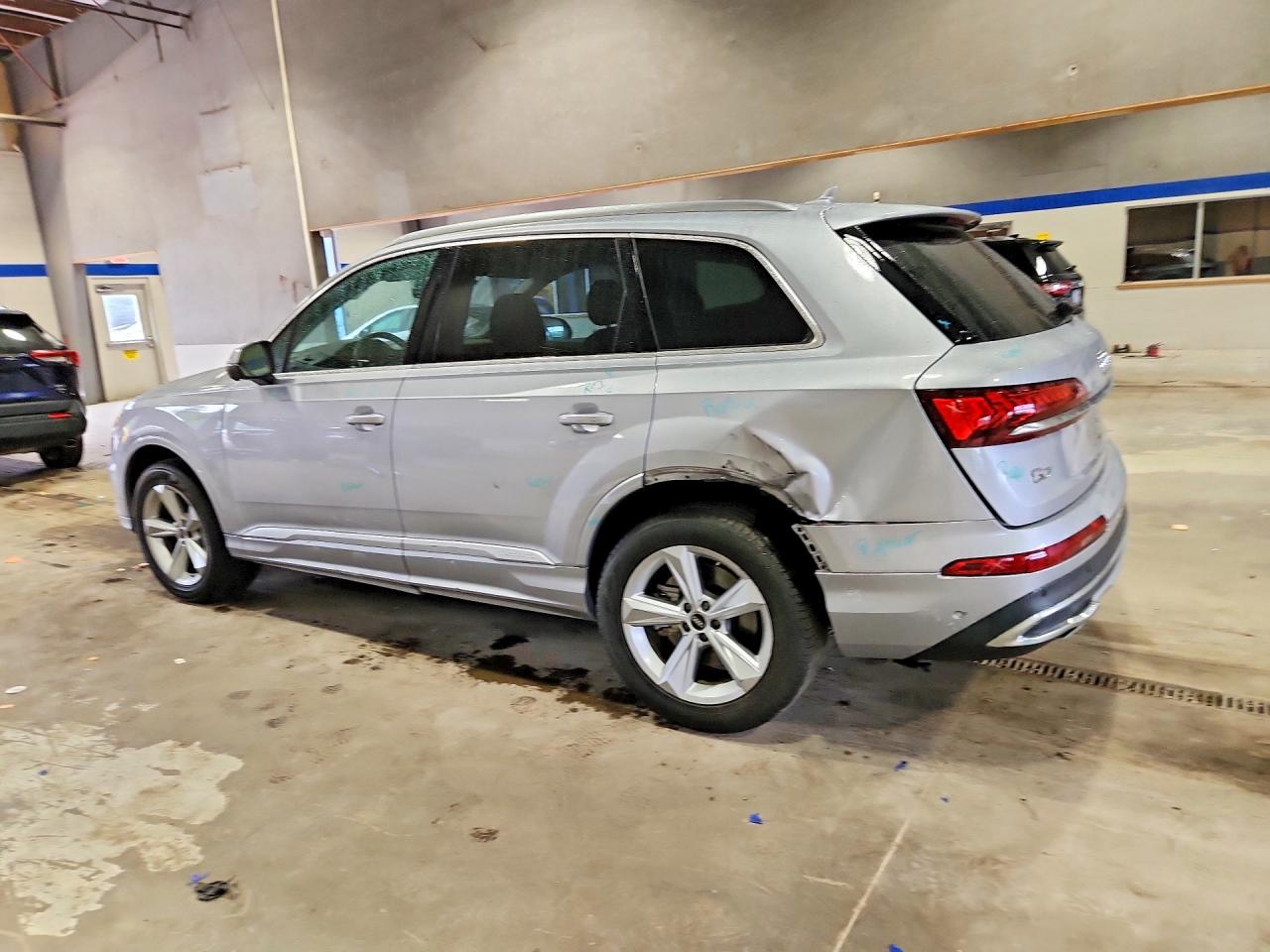 2022 AUDI Q7 quattro Premium