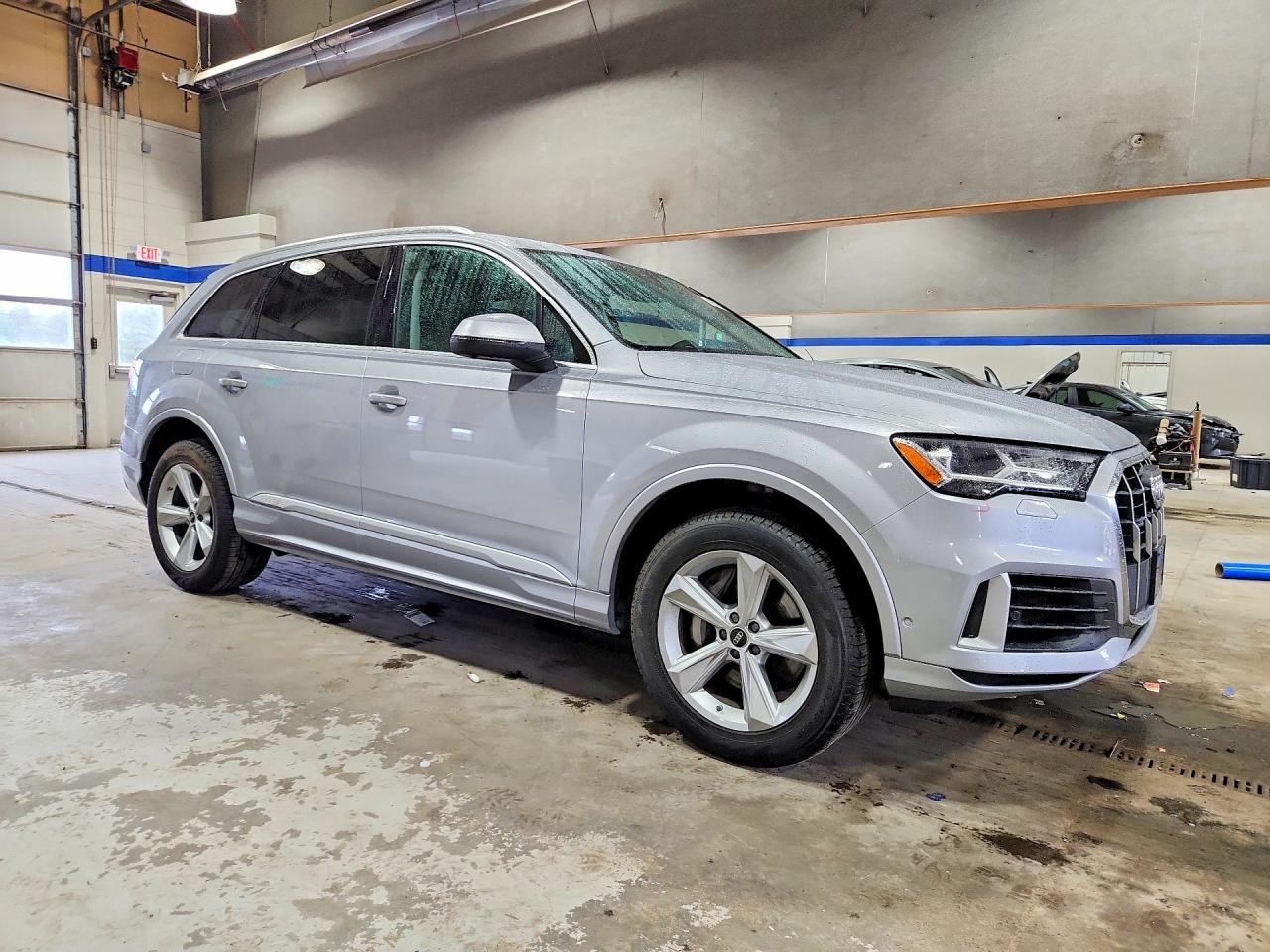 2022 AUDI Q7 quattro Premium