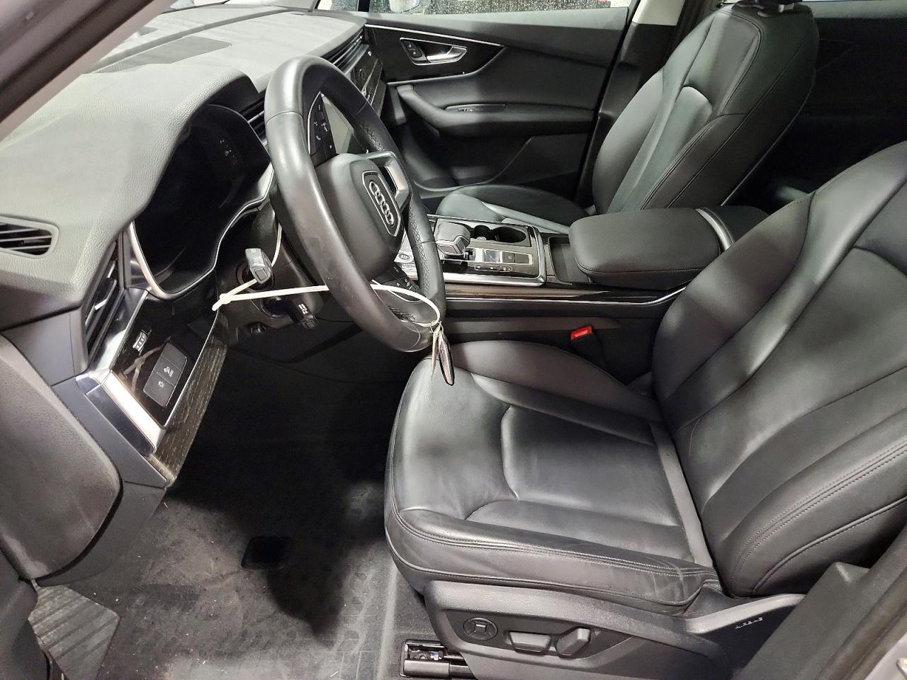 2022 AUDI Q7 quattro Premium