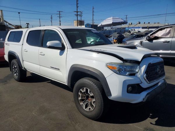 2019 TOYOTA TACOMA SR5