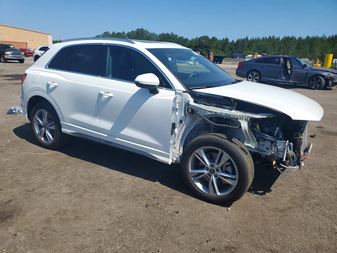 2023 AUDI Q3