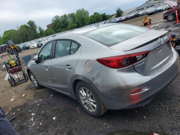 2015 MAZDA 3 Touring/GS
