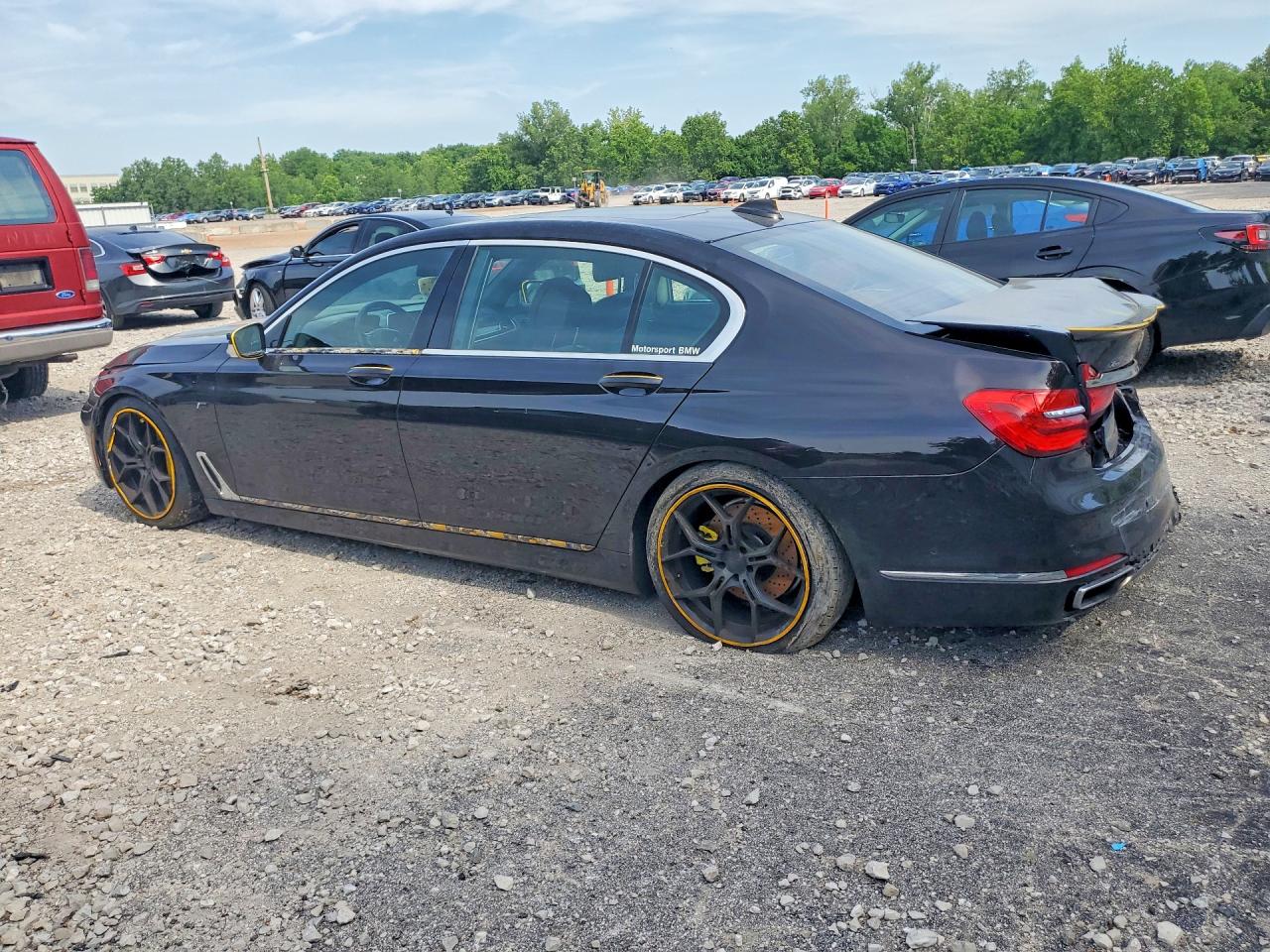 2016 BMW 750 xDrive