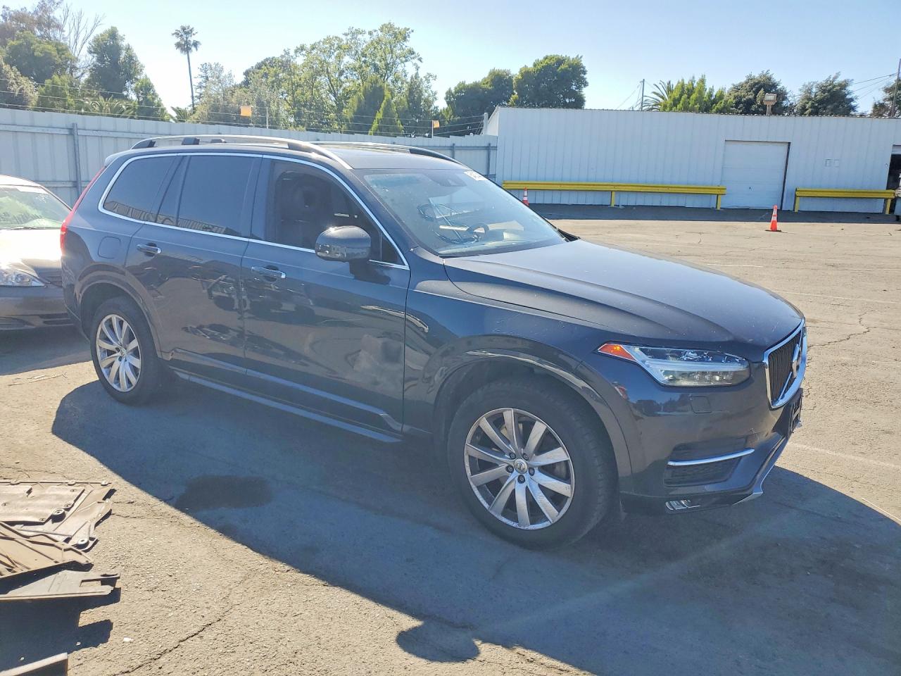 2016 VOLVO XC90 SV42 Momentum