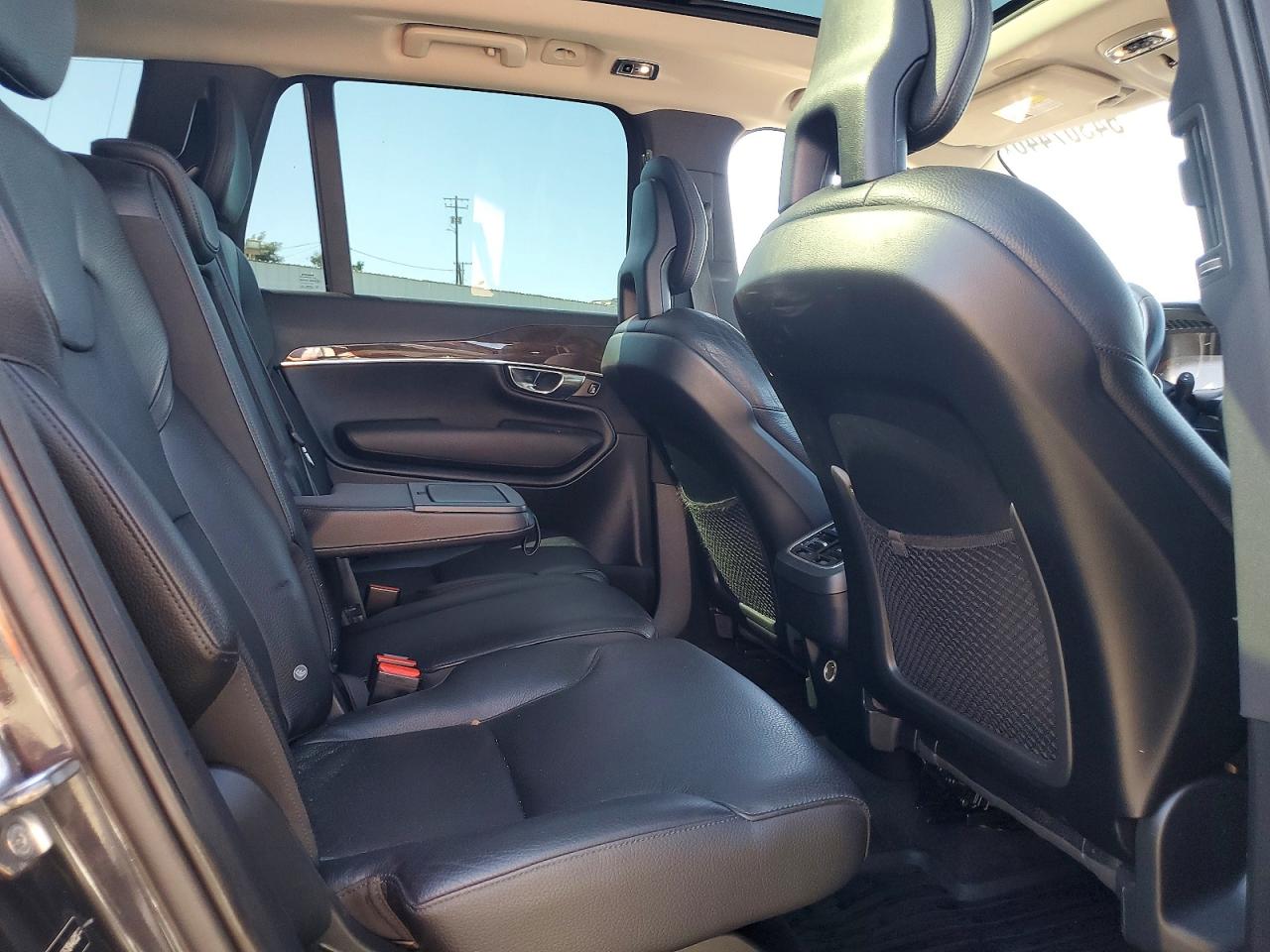 2016 VOLVO XC90 SV42 Momentum