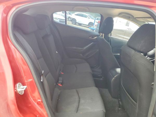 2014 MAZDA 3
