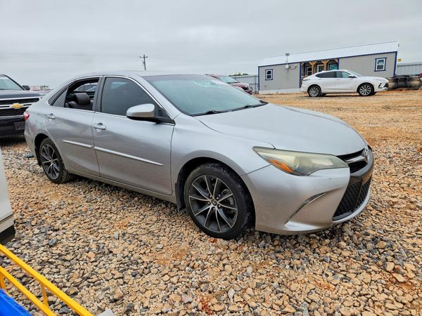 2016 TOYOTA CAMRY