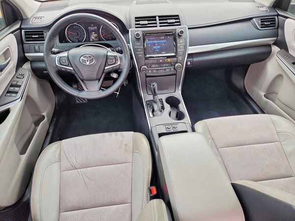2016 TOYOTA CAMRY