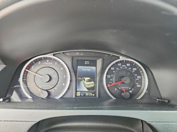 2016 TOYOTA CAMRY