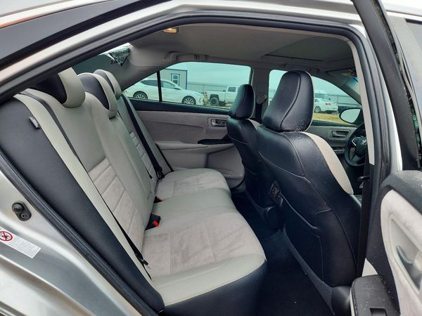 2016 TOYOTA CAMRY