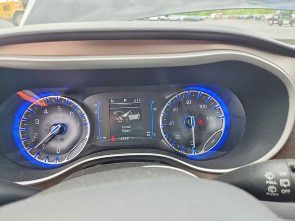 2017 CHRYSLER PACIFICA