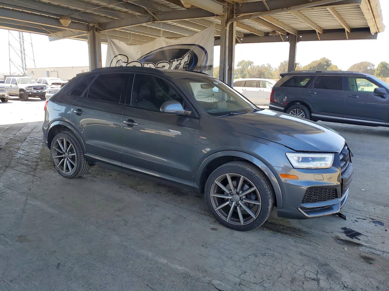 2018 AUDI Q3