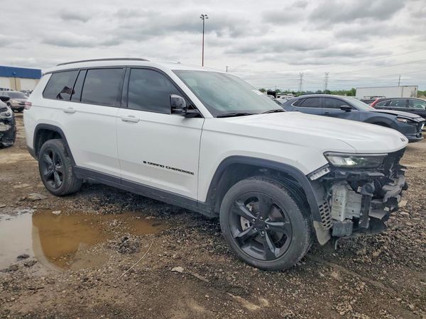 2023 JEEP GRAND CHEROKEE L LAREDO 4X4