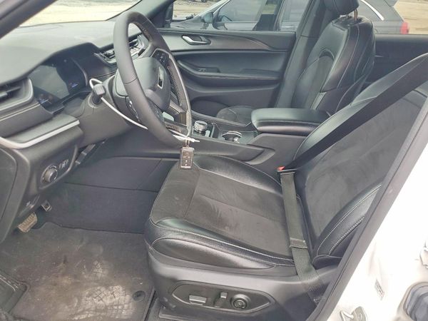 2023 JEEP GRAND CHEROKEE L LAREDO 4X4