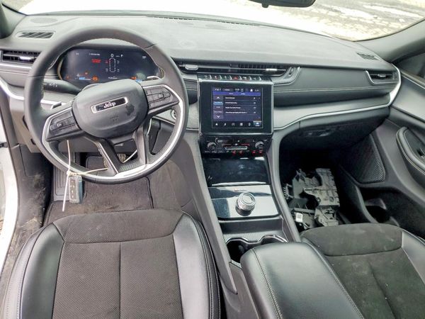 2023 JEEP GRAND CHEROKEE L LAREDO 4X4