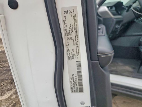 2023 JEEP GRAND CHEROKEE L LAREDO 4X4