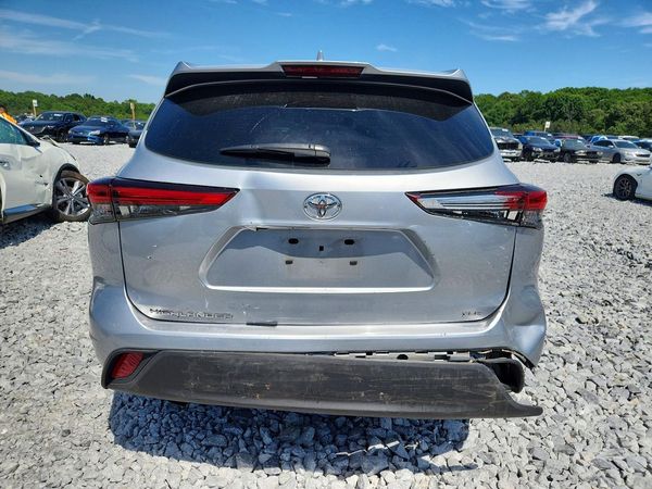 2020 TOYOTA HIGHLANDER XLE Nav